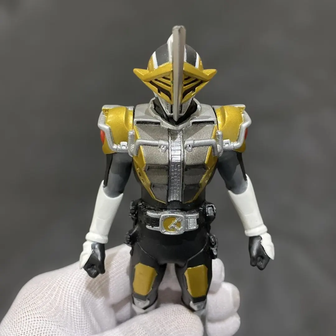 Thumbnail of Kamen Rider Den-O (Ax Form) 17cm Figure, USED