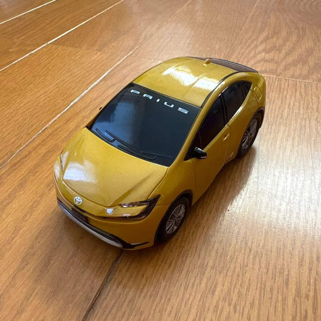 新型プリウスミニカー　マスタード Amazon.co.jp: 品 130 新型 プリウス ミニカー マスタード