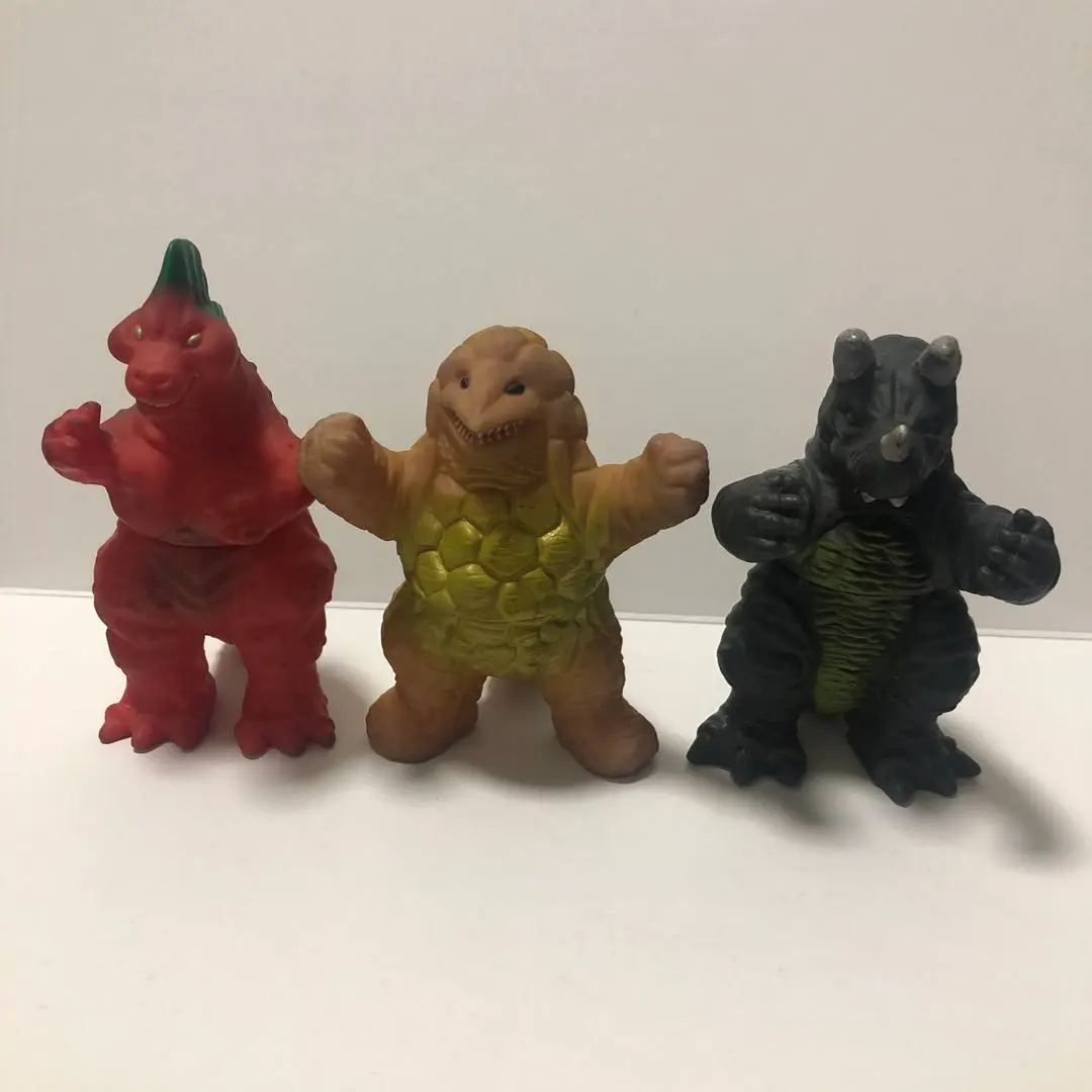 Sotakutoys Takuzilla タクジラ　ゴジラ　パチ怪獣 2025年最新】パチモン ゴジラの人気アイテム - メルカリ