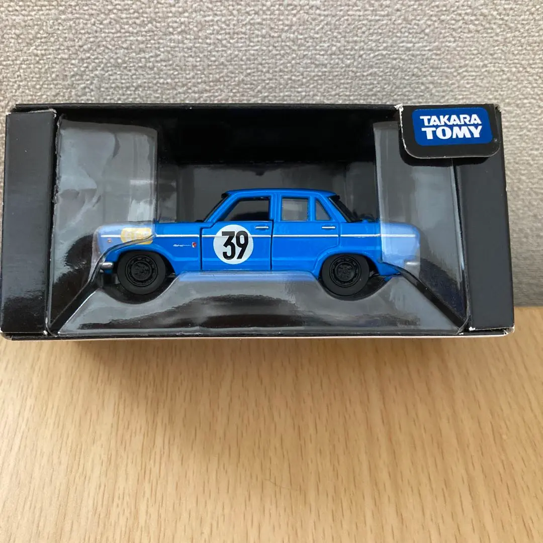 Thumbnail of Discontinued Tomica Skyline 2000GT-B #39 Japanese GP Specification