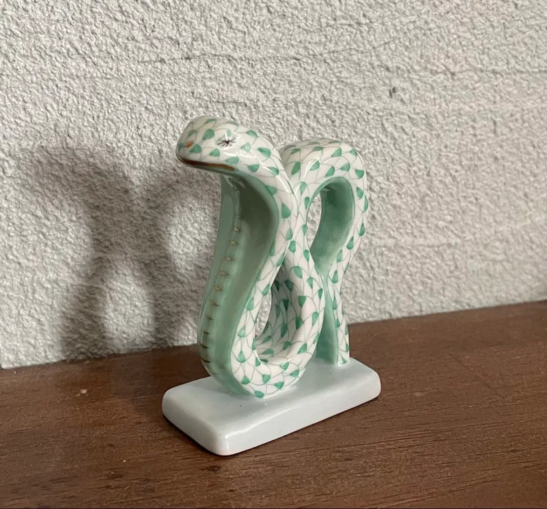ヘレンド HEREND  フィギュリン 干支 ねずみ レッド 赤 Amazon.co.jp: ヘレンド HEREND フィギュリン 干支 ねずみ