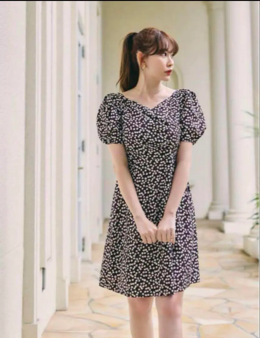 Her lip to チェリーワンピース ミニ丈 2024年ver ベージュ Draped Cherry Pattern Mini One-Piece