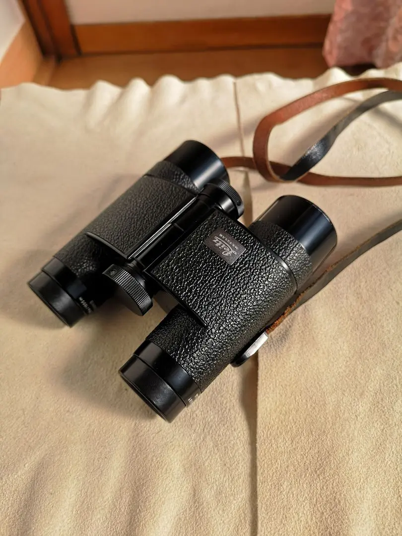 LEICA - 値下げ　ライカ　leitz 双眼鏡トリノビット10×22C m.jpg