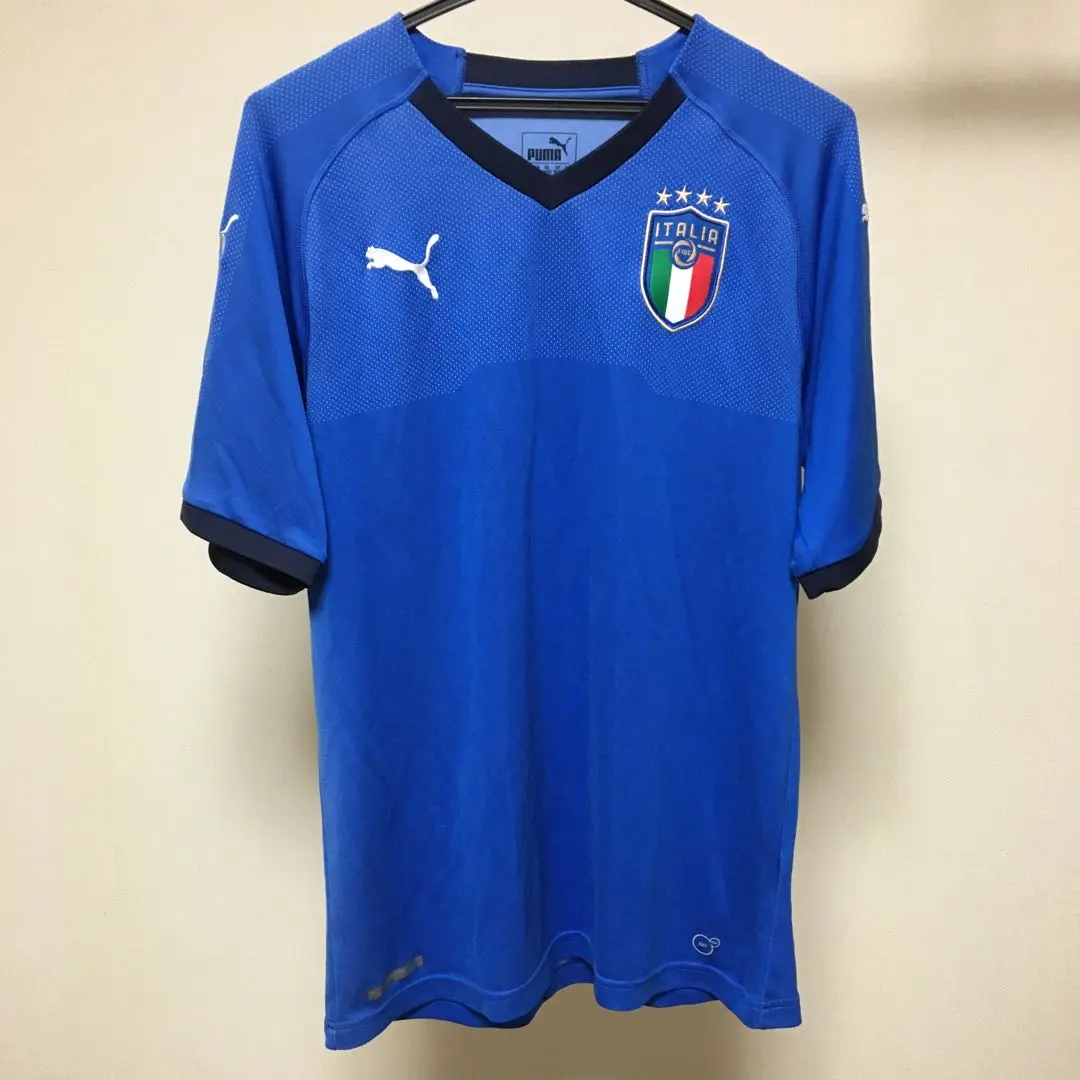 Thumbnail of Italy National Team Replica Jersey 18/20, Size M