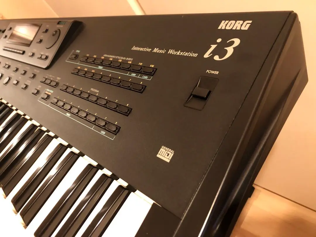 KORG i3 シンセサイザー　ワークステーション　ハードケース付き KORG ワークステーション i3 MS キーボードケースセット【福山