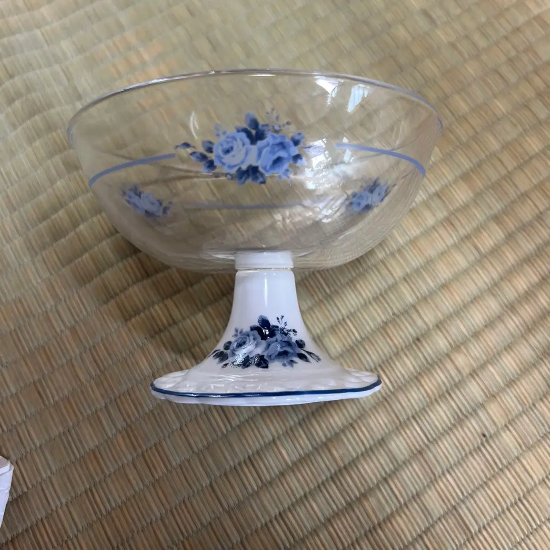 Demain ドマン イタリア製 花瓶 陶器 ブルーローズ 薔薇 インテリア Demain ドマン イタリア製 花瓶 陶器 ブルーローズ 薔薇