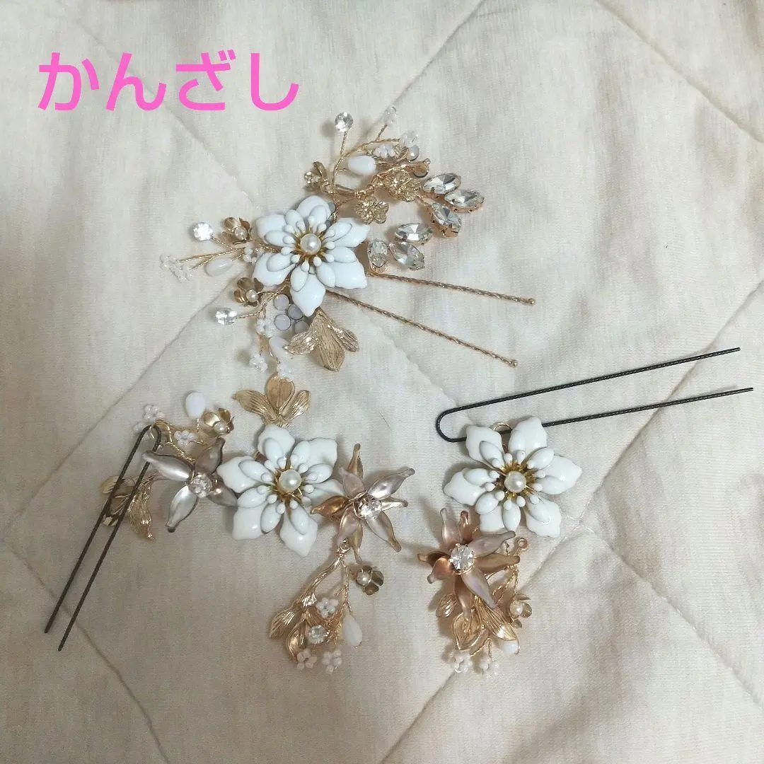 Thumbnail of ★ Flower motif hair accessories 5-piece set white gold USED a0317