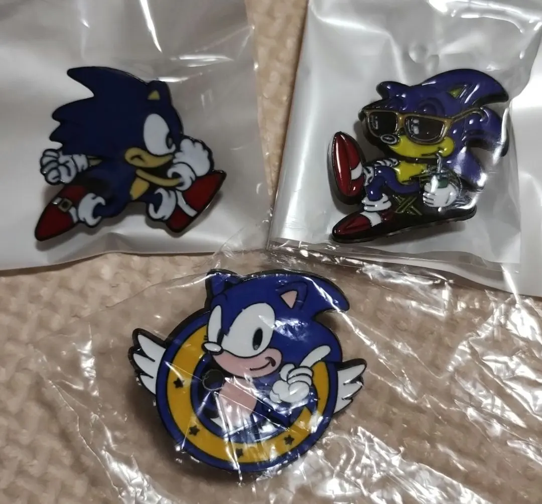 Thumbnail of Sonic Design Pin Badge Set of 3
