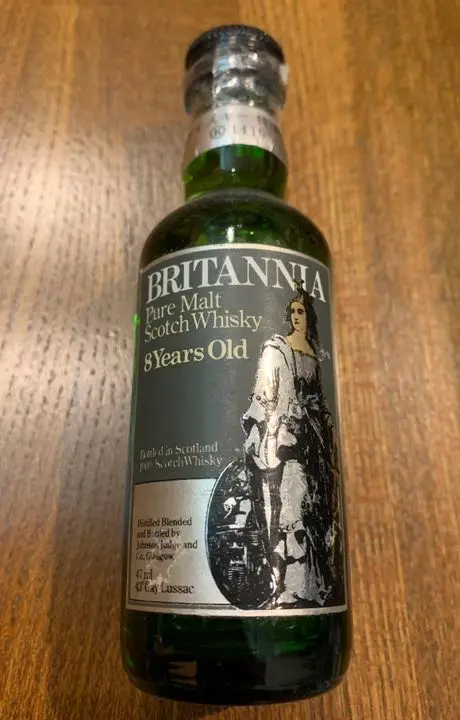 BRITANNIA☆スコッチ・ウイスキー☆古酒 Yahoo!オークション -「britannia」(ウイスキー) (アルコール)の