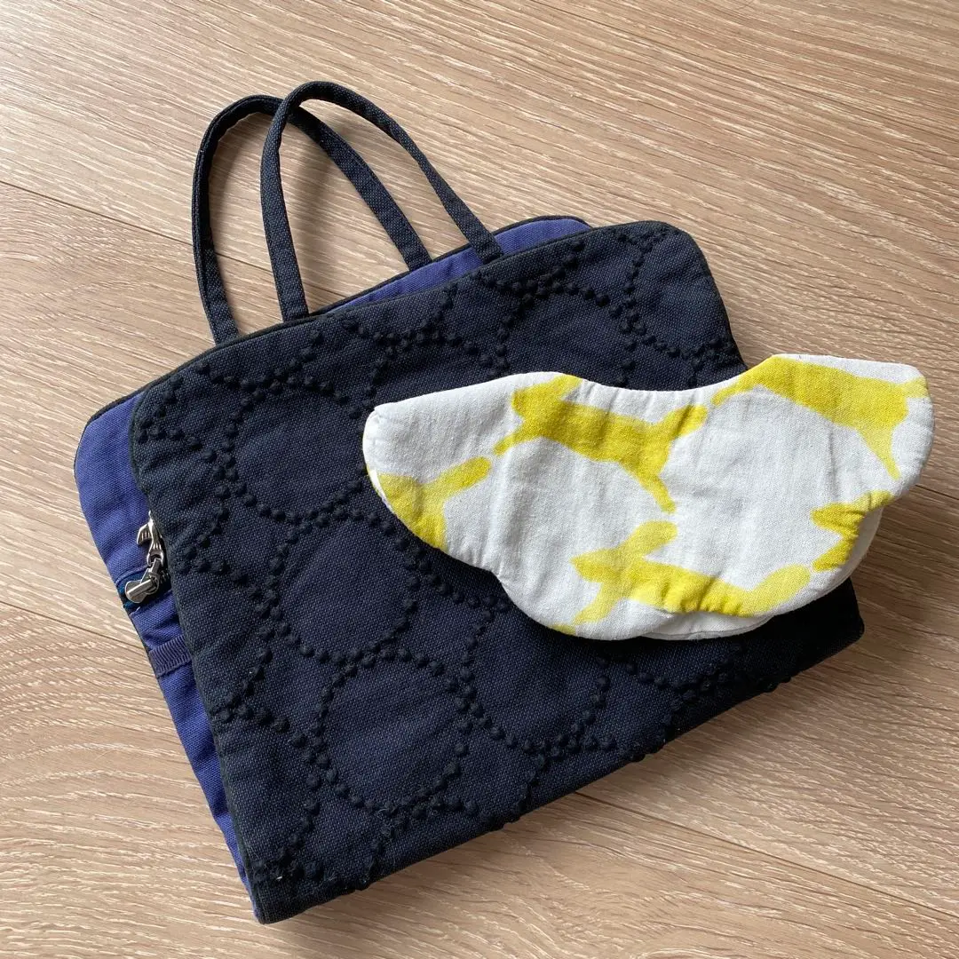 ミナペルホネン 母子手帳入れ　美品 お得なお知らせと＜mina perhonen（ミナ ペルホネン）＞母子手帳