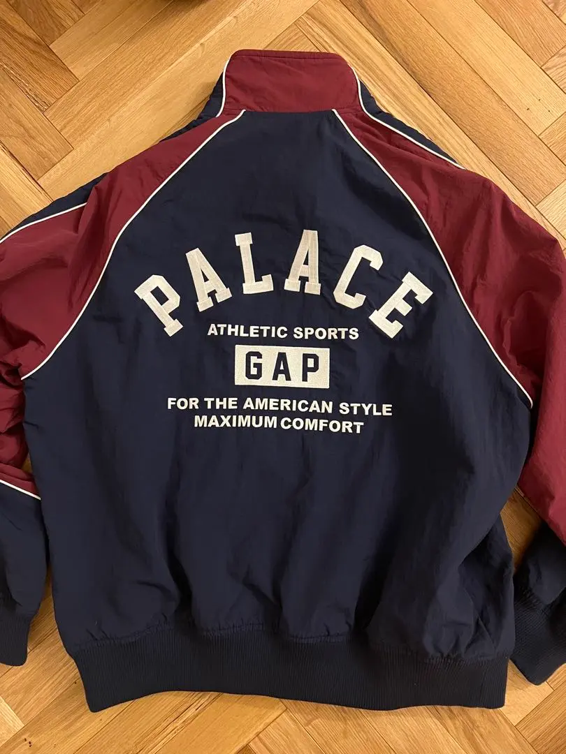 PALACE × GAP ナイロントラックジャケットSサイズ PALACE - PALACE Gap Nylon Set Track Jacket Pantsの通販 by