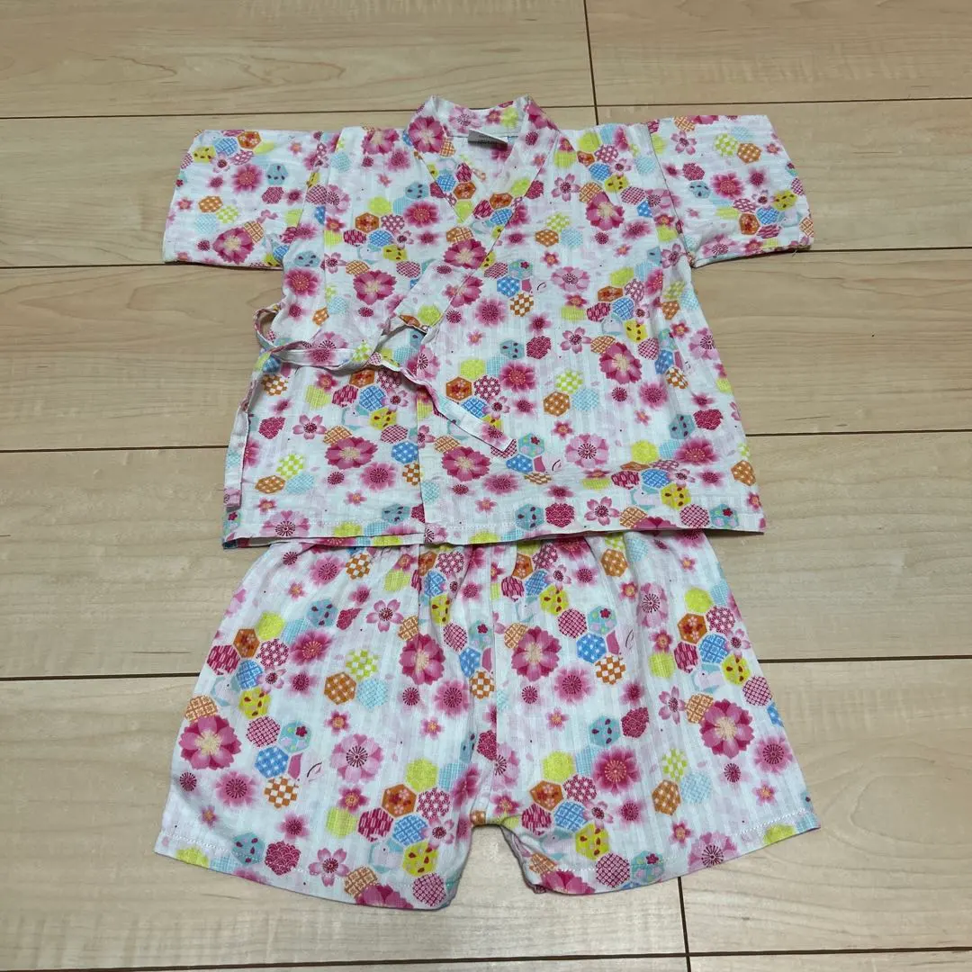 嬰兒和風花紋甚平 的縮圖