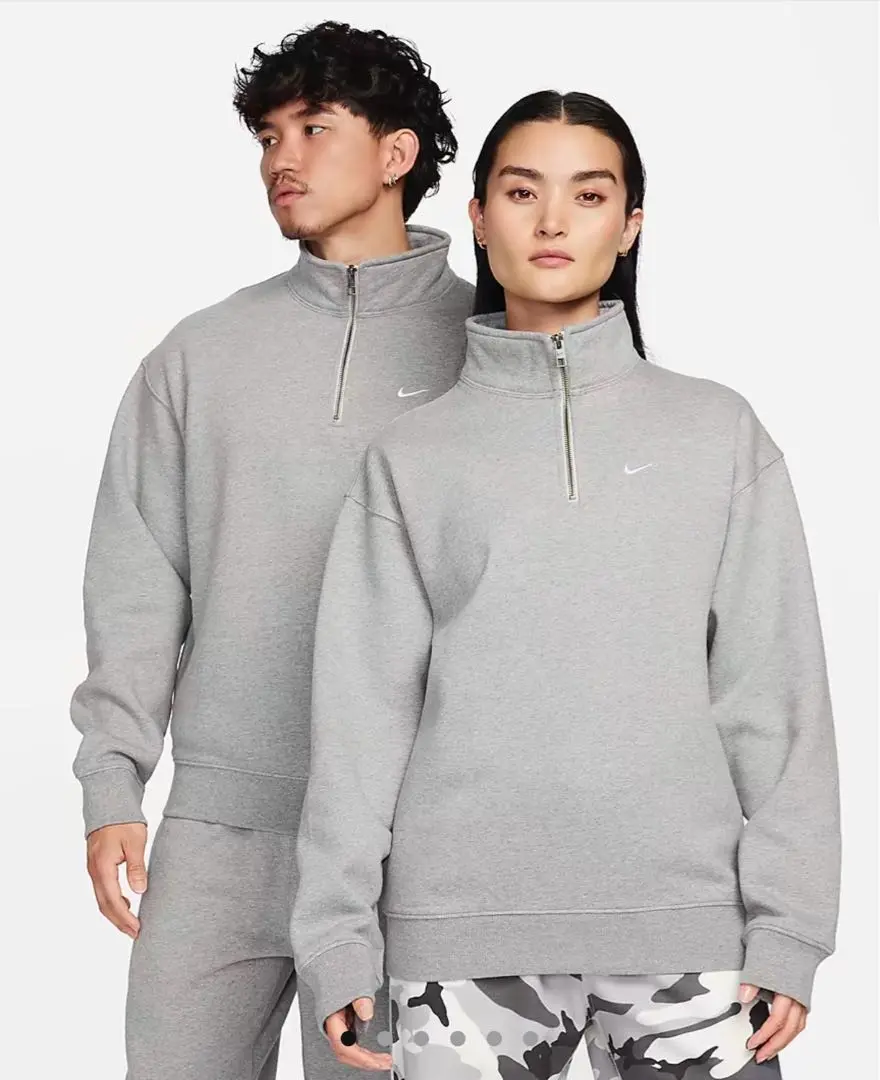NIKEソロスウッシュ 1/4 ハーフジップ ブラック 美品 NIKE☆ナイキ ソロ スウッシュ 1/4ジップ トップ (Nike