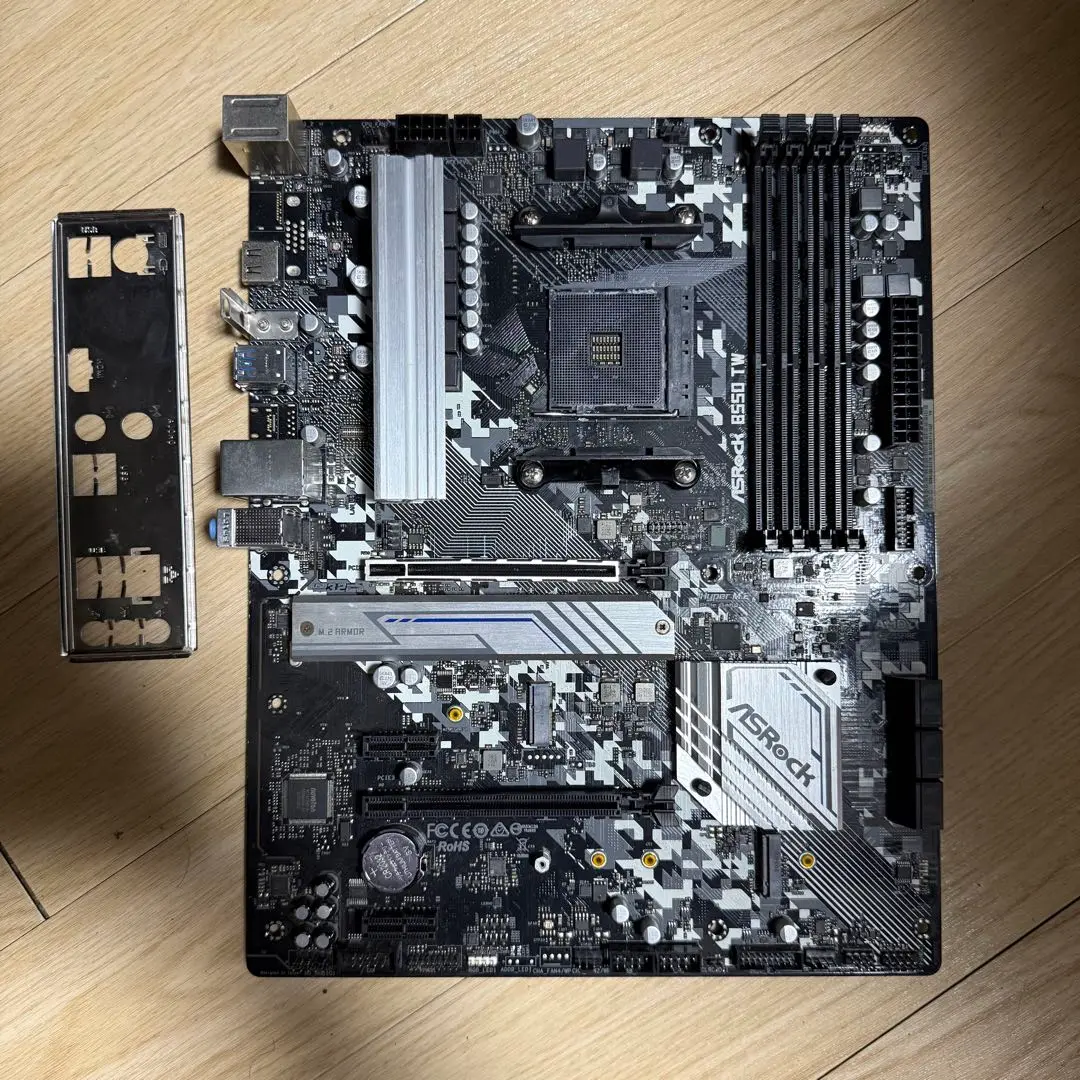 【動作確認品】ASRock B550 TW【中古】 中古 ASRock B550 TW OEM (B550 AM4 ATX DDR4) 3480031908