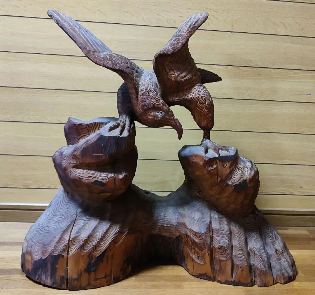 鷹　鷲　木彫　置物　骨董　工芸品　木製　彫刻 Yahoo!オークション - 美術工芸品 木彫 鷹 鷲 置物 インテリア