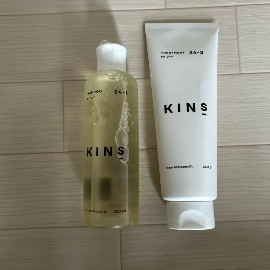 KINS 美肌菌発想で 艶めく潤い美髪へ導く シャンプー