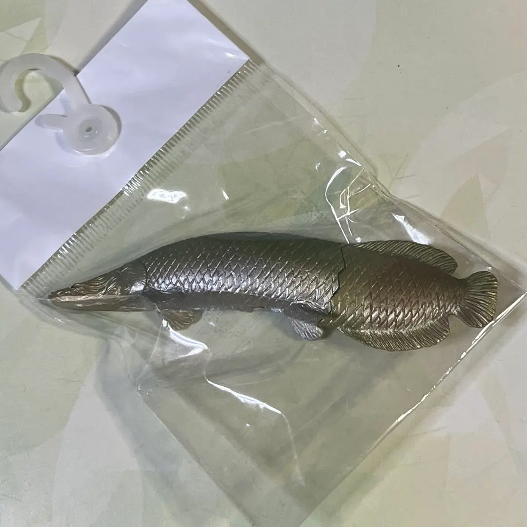 ハンドメイド　39cmピラルク 魚フィギュア　　レプリカ　古代魚　置物　オブジェ Amazon.co.jp: 古代魚 ピラルク フィギュア FRP製 特大サイズ