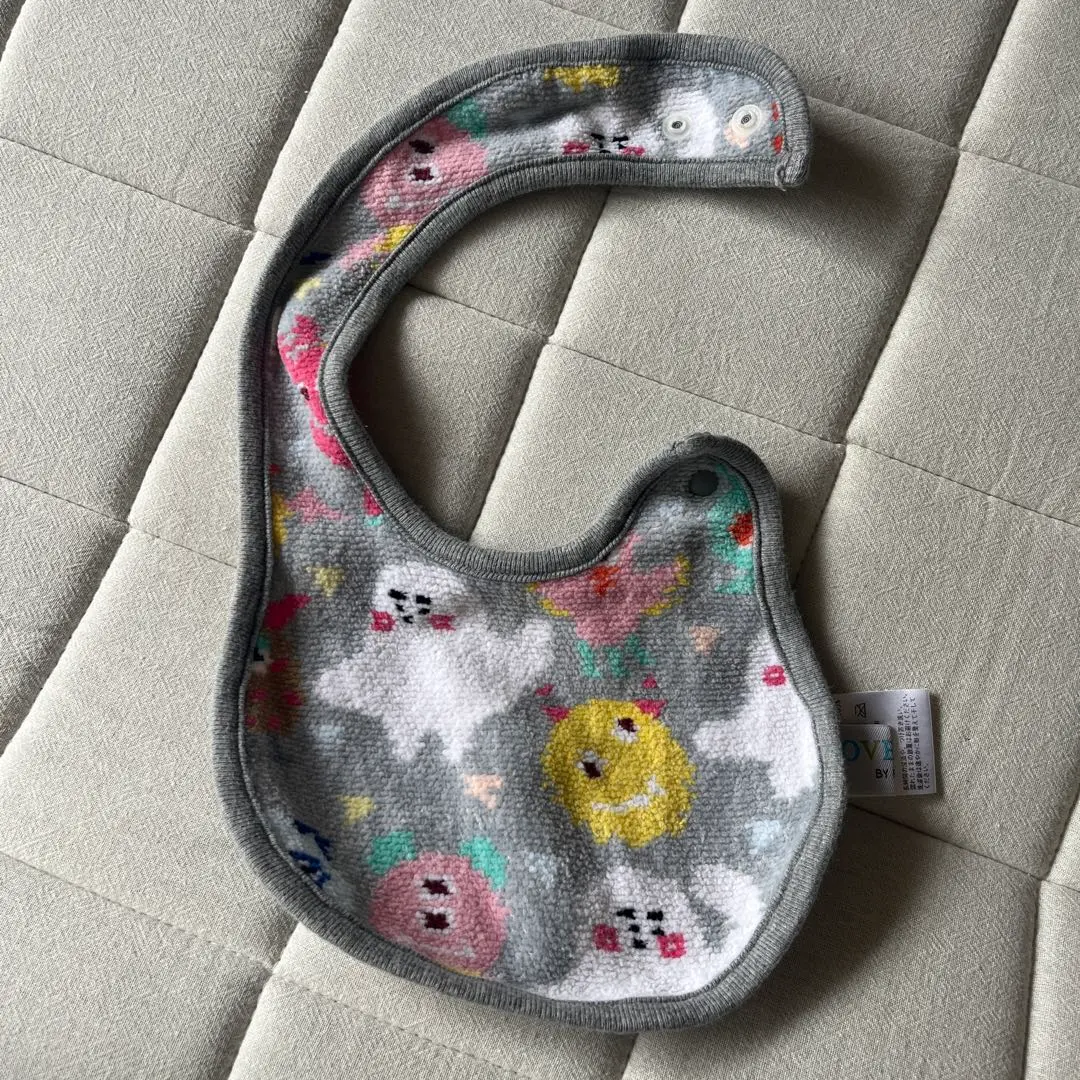 FEILER　しなぷしゅ　コラボ　スタイ シナぷしゅ」とラブラリー バイ フェイラーが初の