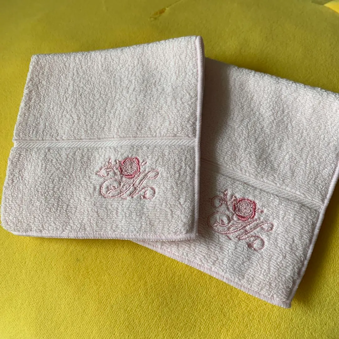 Thumbnail of Pink towel handkerchief set of 2
