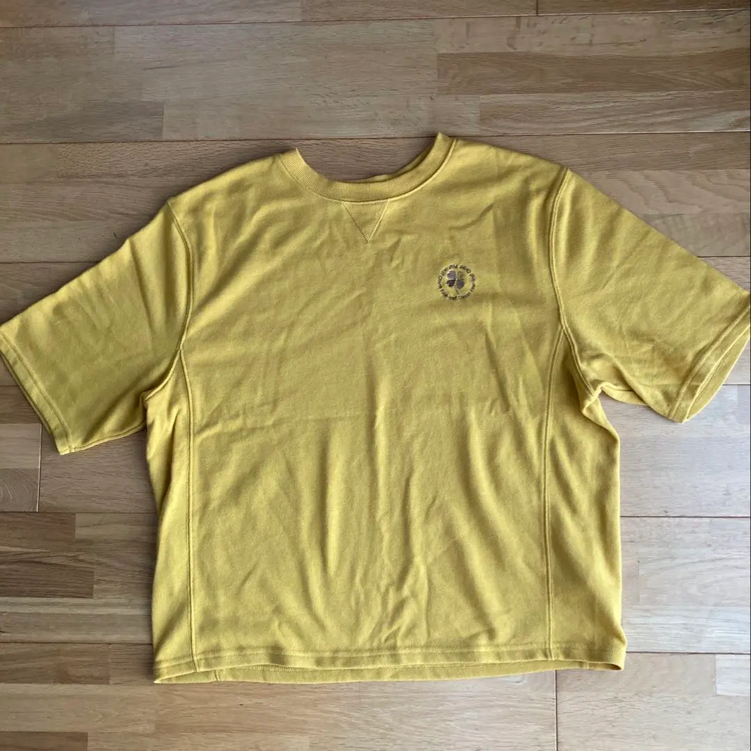 Thumbnail of Yellow short-sleeved shirt, LL (size)