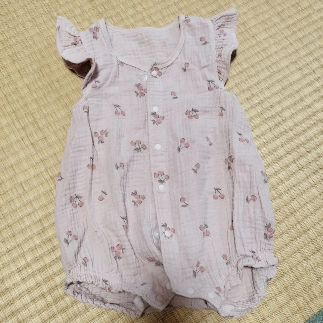 Thumbnail of Akachan Honpo gauze sleeveless shirt, 80cm