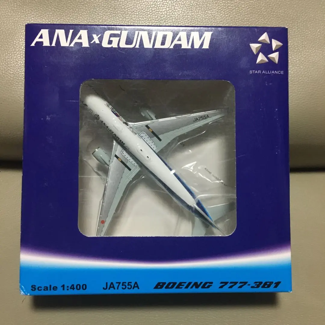 ANA x ガンダムジェット プラモデル BOEING777-300 ANA×ガンダム ジェット&RX-78ガンダム - メルカリ