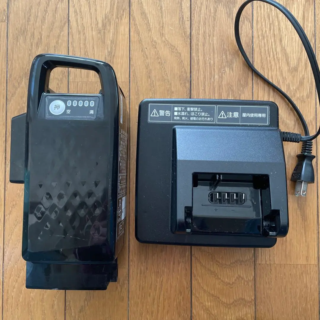 Panasonic NKY576B02A 8Ah バッテリー本体＋充電器 PANASONIC 「パナソニック」 NKY576B02A バッテリー充電器セット