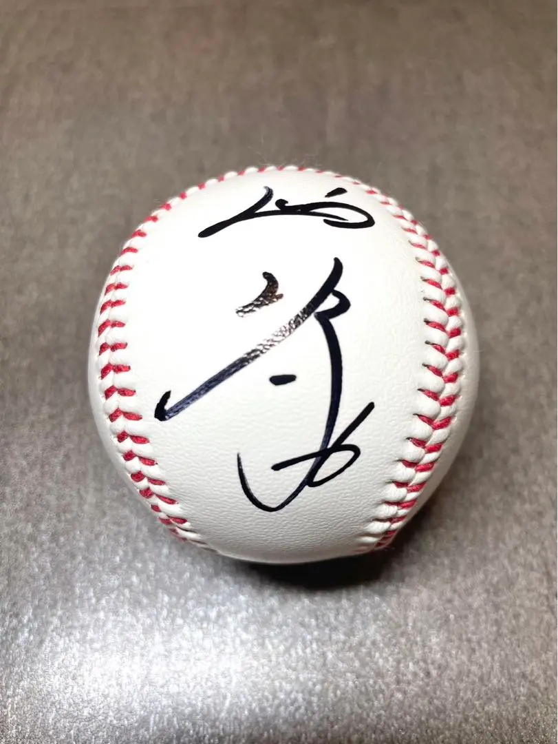 侍JAPAN 源田壮亮選手 直筆サインボール WBC公式球 ケース付き 侍JAPAN 源田壮亮選手 直筆サインボール WBC公式球 ケース付き