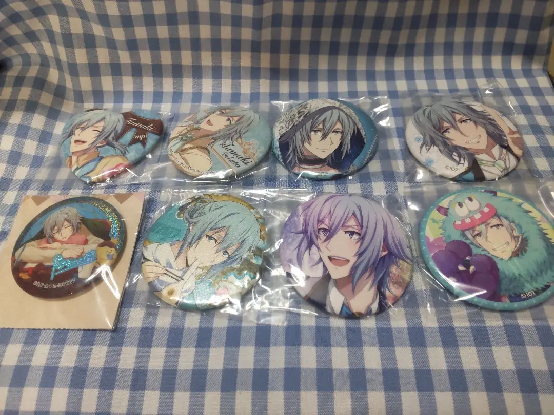 Thumbnail of I7 Tamaki Can Badge Set