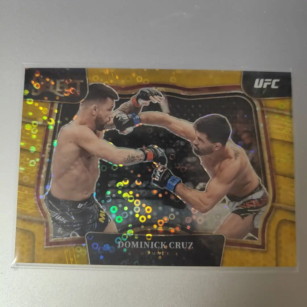 UFC　ドミニク・クルーズ　ブラックプリズム　メモラビリアカード　psa9 新作入荷!!】 UFC psa9 メモラビリアカード ブラックプリズム