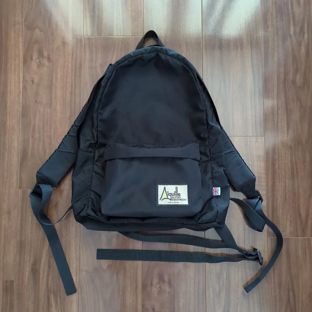 【美品】アイグーリー AIGUILLE リュック デイバッグ グリーン セール】 AIGUILLE:デイパック （リュック・バックパック