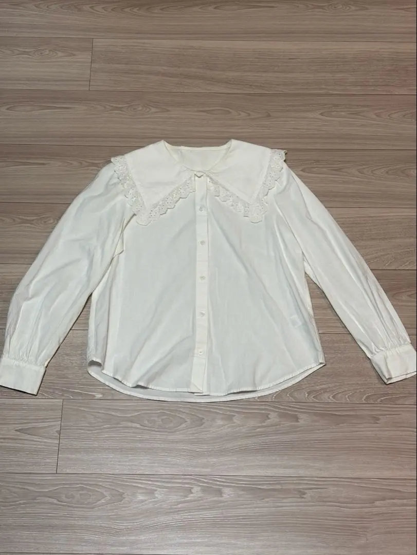 GU 蕾絲裝飾 白色襯衫 長袖 的縮圖