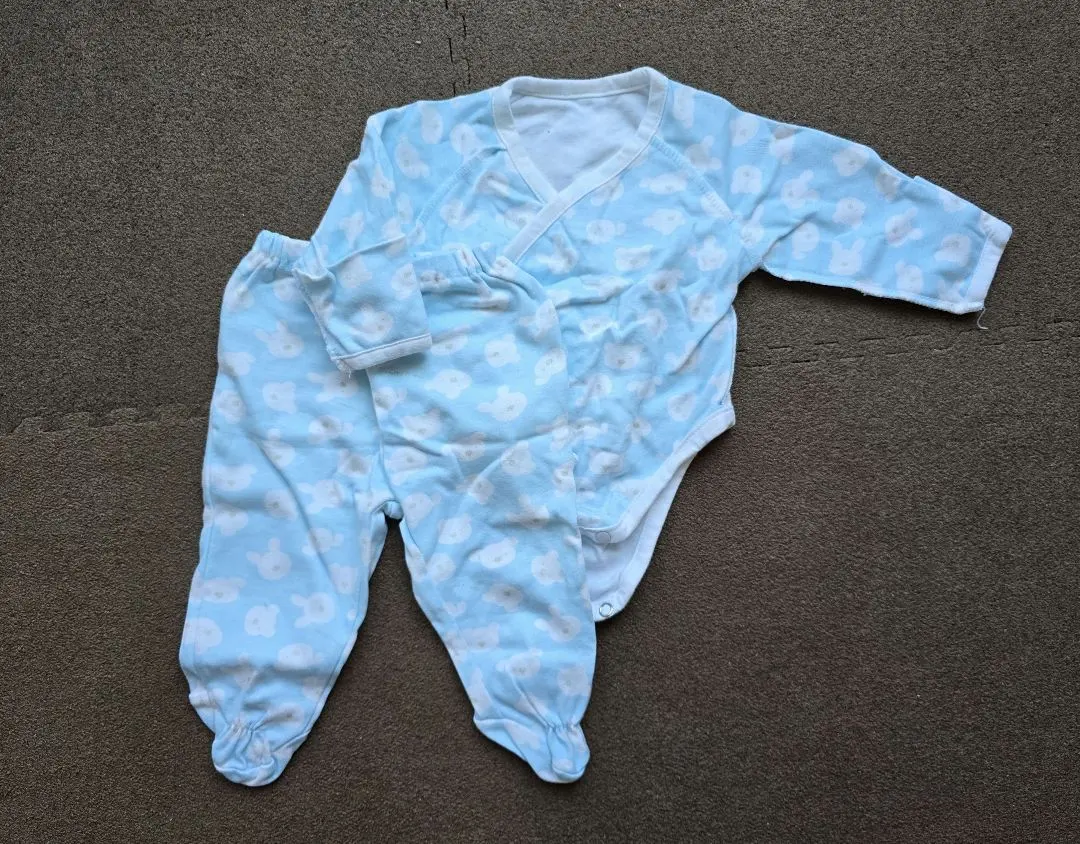 水藍色 動物圖案連身衣和褲子套裝 的縮圖