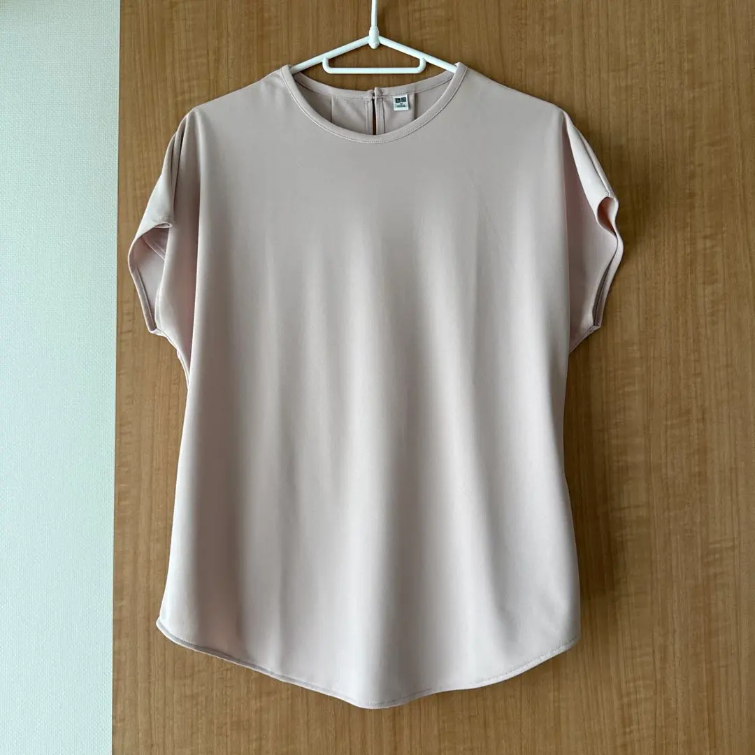 Thumbnail of Uniqlo UNIQLO short sleeve M