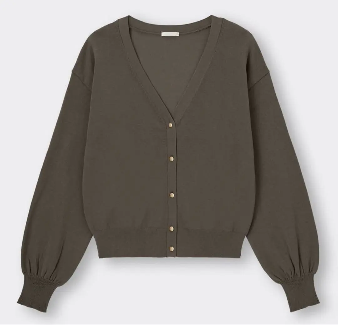 Thumbnail of GU Cardigan & High Neck Sweater Set