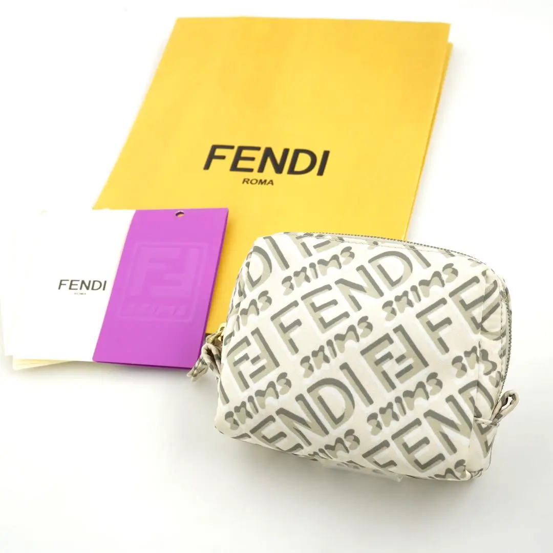 2025年最新】skims fendiの人気アイテム - メルカリ