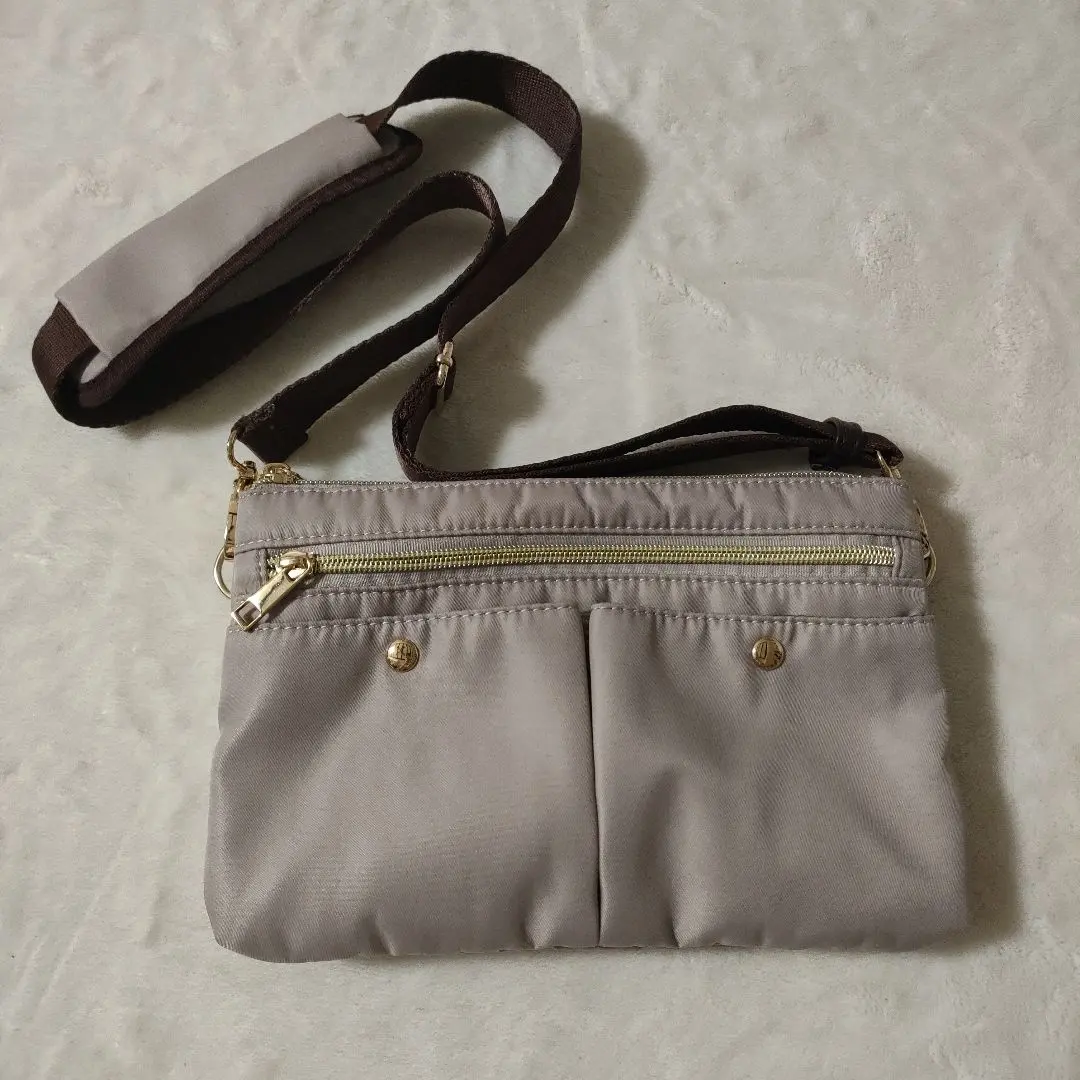 Thumbnail of CLOSSHI Shoulder Bag