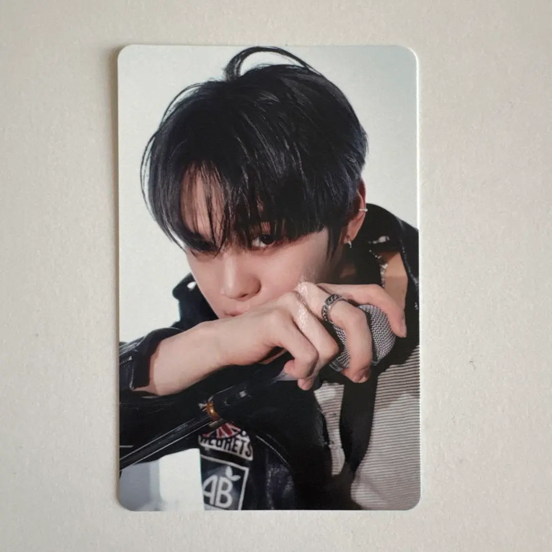 Thumbnail of ZEROBASEONE Gyuvin Photocard "Never Say Never"