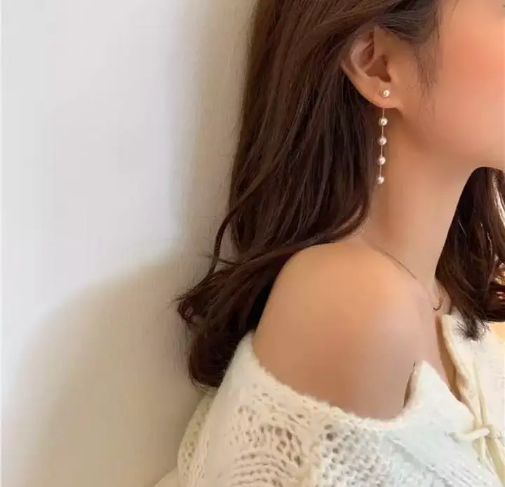 2025年最新】AHKAH ピアス 形：キャッチ・スタッド レディース