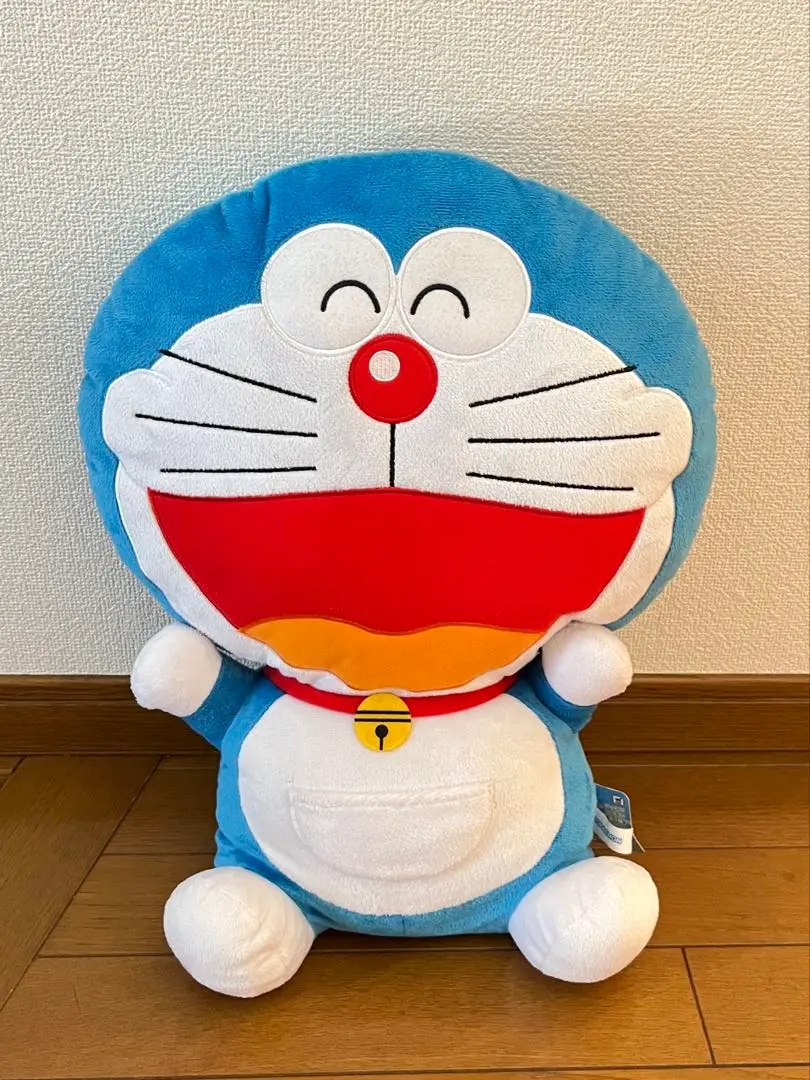 Thumbnail of Doraemon Die-Cut Cushion - Smiling & Laughing
