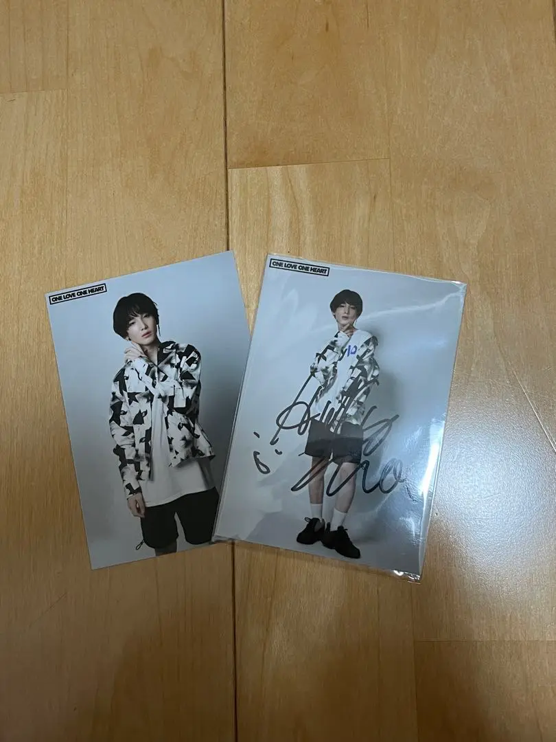 ONE LOVE ONE HEART 藤咲碧羽 チェキ トレカ サイン ONE LOVE ONE HEART 藤咲碧羽 チェキ トレカ サイン - メルカリ