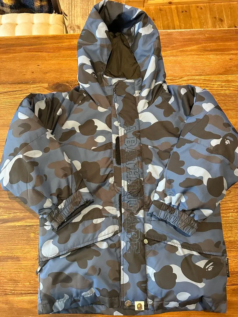 ア　ベイジングエイプBAPEの激レアダウンキッズです。 ア ベイシング エイプ A BATHING APE adidas originals × A