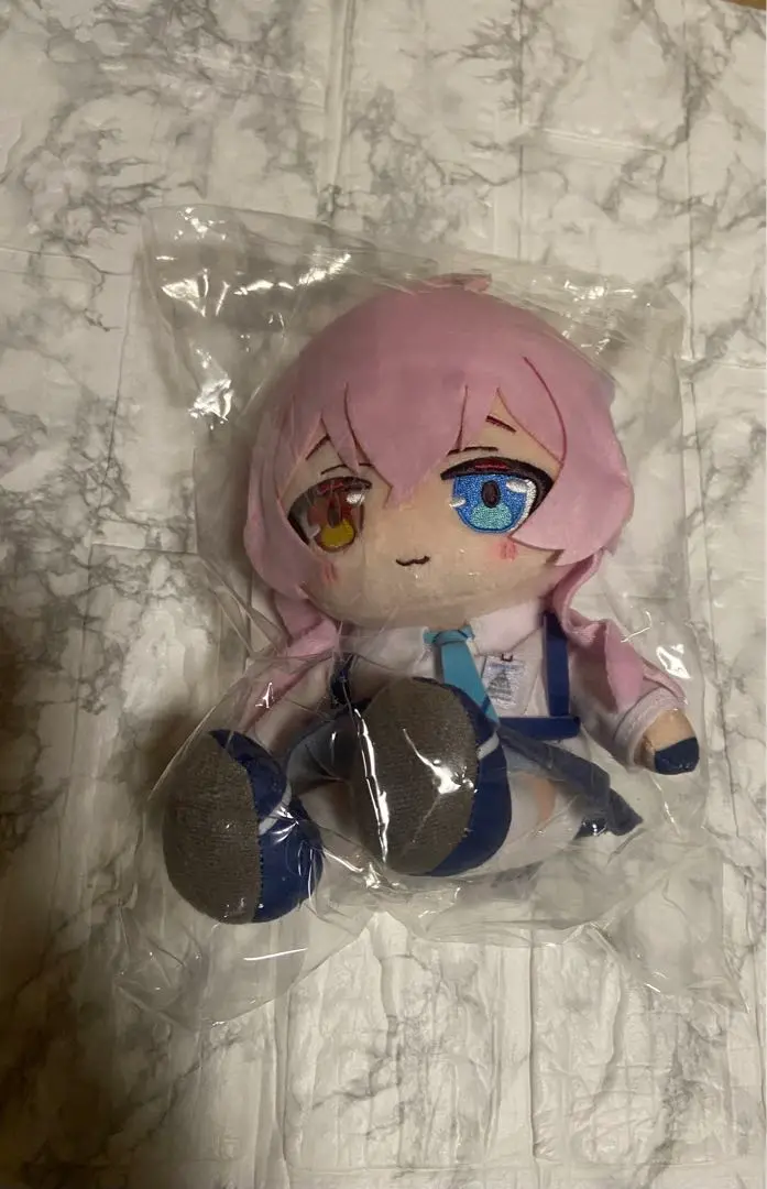 No.67 ブルーアーカイブ シロコ ホシノ ダイカットクッション