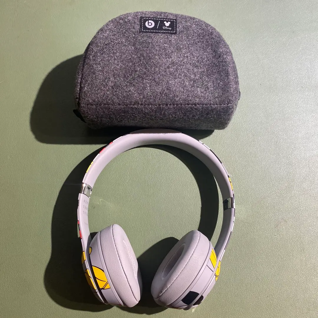 Beats Solo3 ミッキーマウス　生誕90周年　ヘッドホン　ディズニー デビュー90周年のミッキーマウス×Beatsコラボヘッドフォン - AV