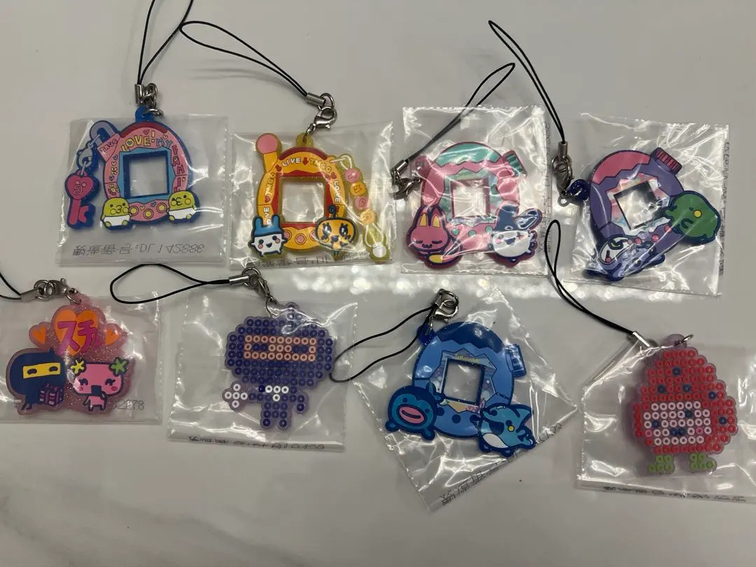 Thumbnail of Tamagotchi Ichiban Kuji Kira Kira Rubber Charm 8-piece Set, Prize F