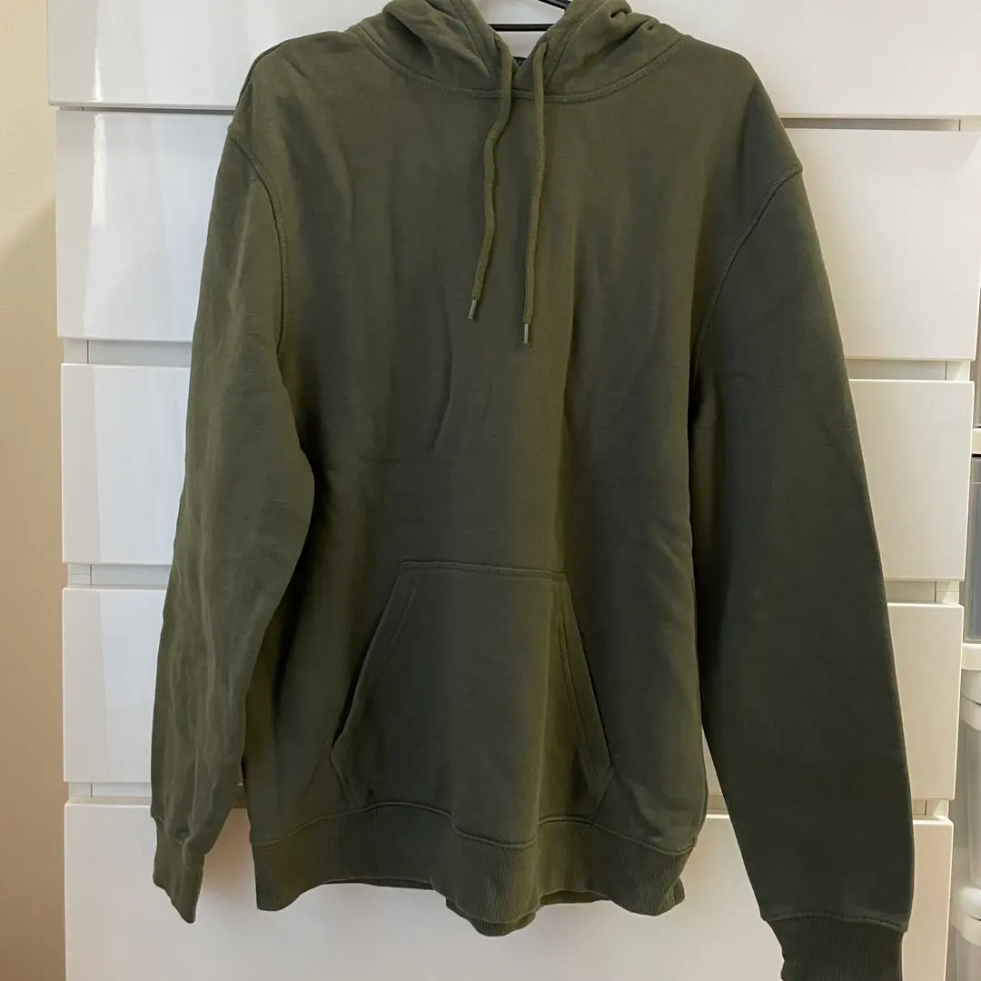 Thumbnail of Men's green hooded sweatshirt