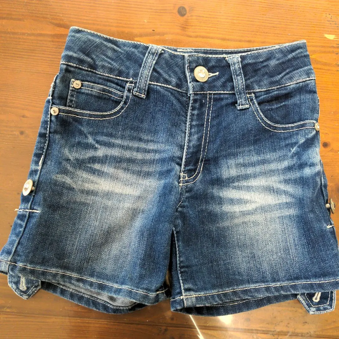 Thumbnail of Denim shorts 140
