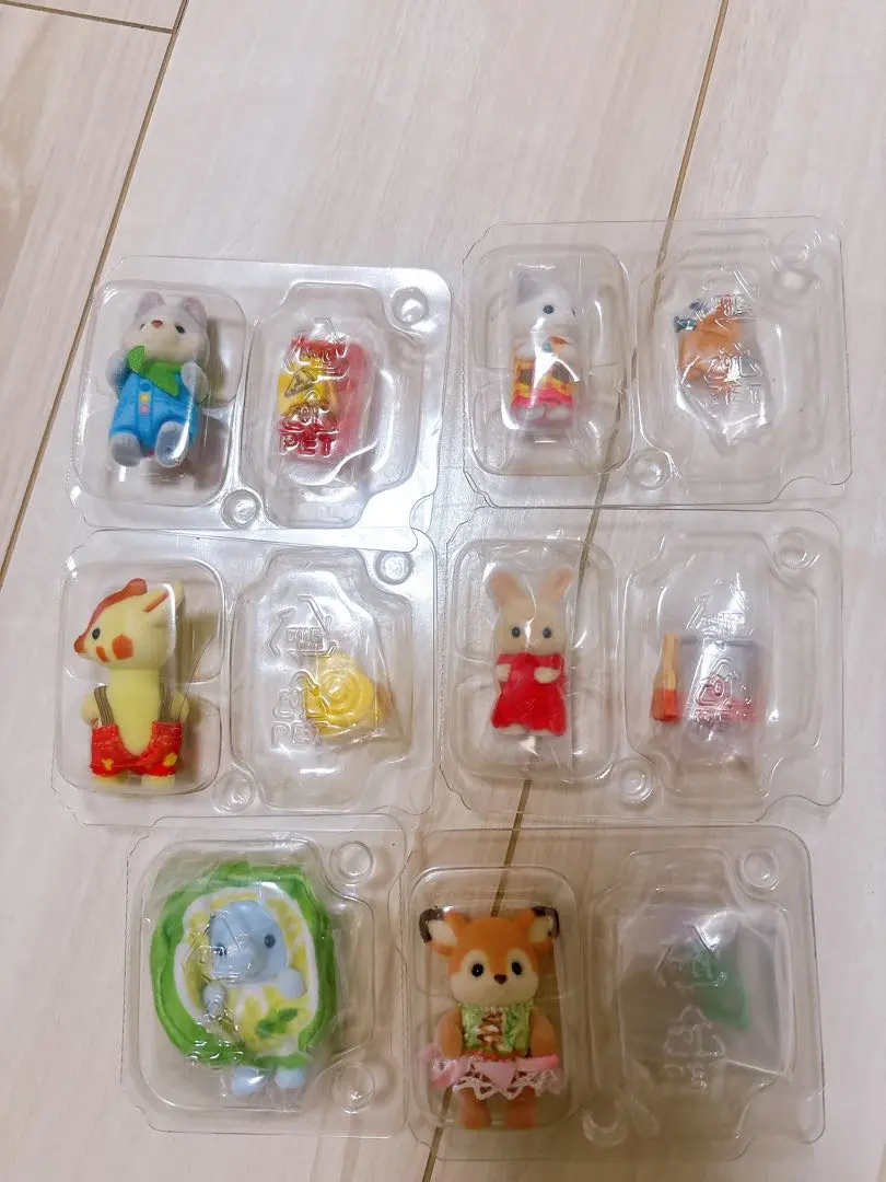 森林家族 嬰兒套裝 的縮圖