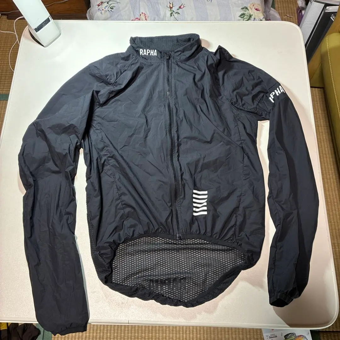 美品！Rapha PRO TEAM INSULATED JACKET Mサイズ Raphaの冬用ジャケット「PRO TEAM INSULATED JACKET」レビュー