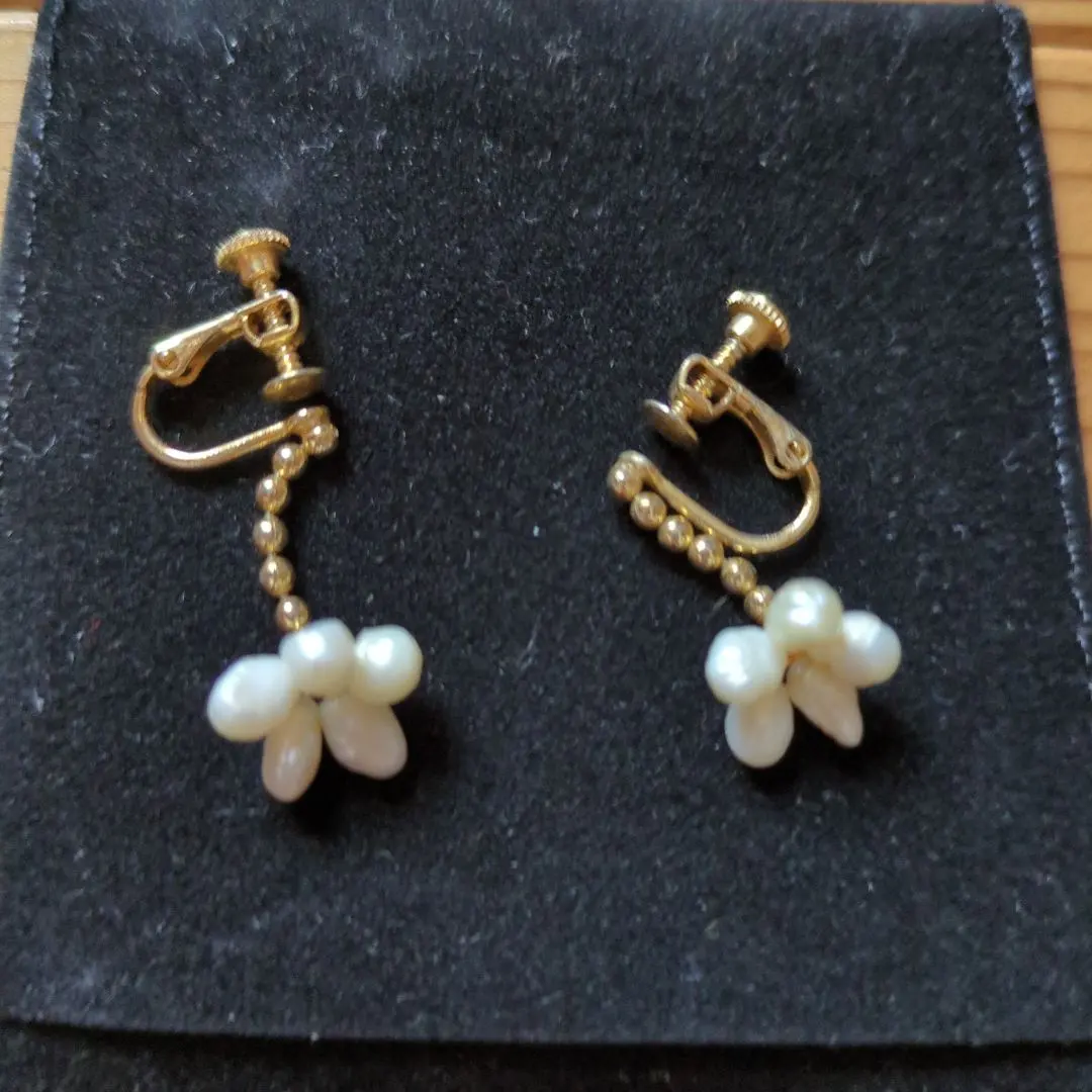 Thumbnail of Pearl Flower Clip-On Earrings